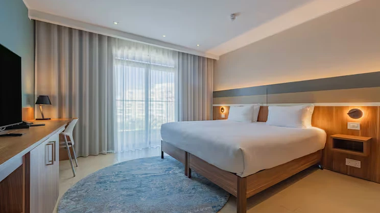 King Guest Room with Sea View
